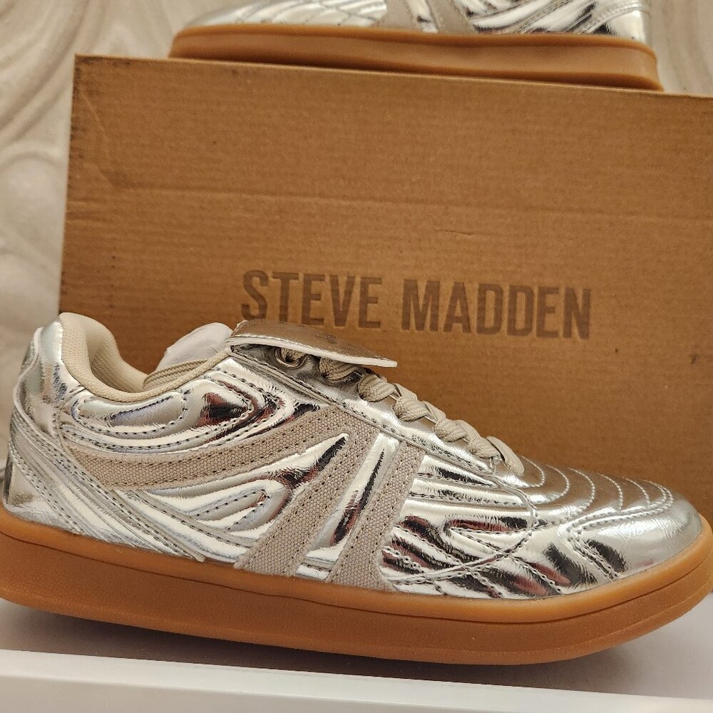 Steve Madden Silver " Madrid" Sneakers. NIB. Size 6.5